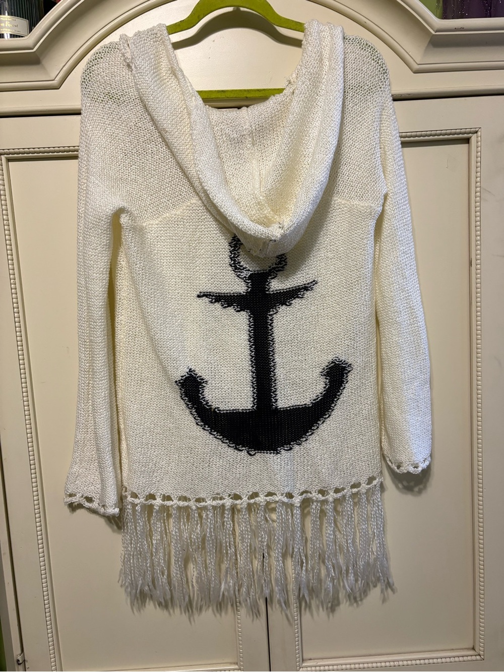 Vintage Havana Women’s Hooded Fringe Sweater with Anchor Graphic  size medium